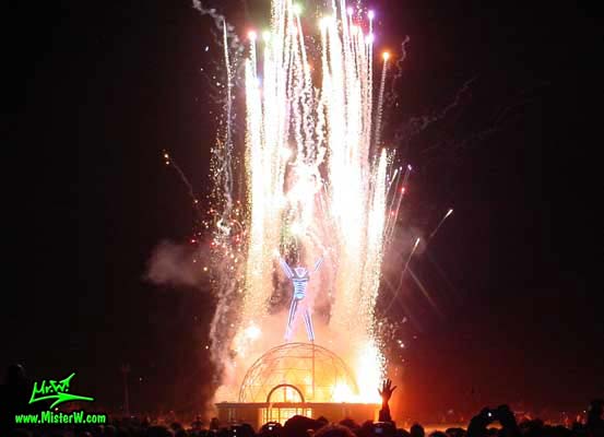 Burning Man 2004 - Photography by Mr.W.