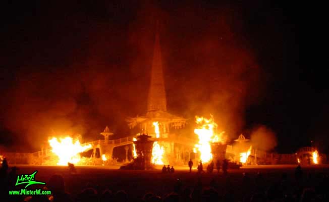 Burning Man 2004 - Photography by Mr.W.