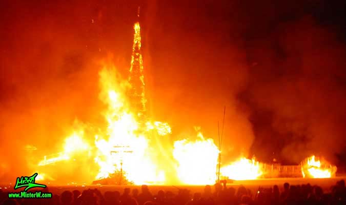 Burning Man 2004 - Photography by Mr.W.