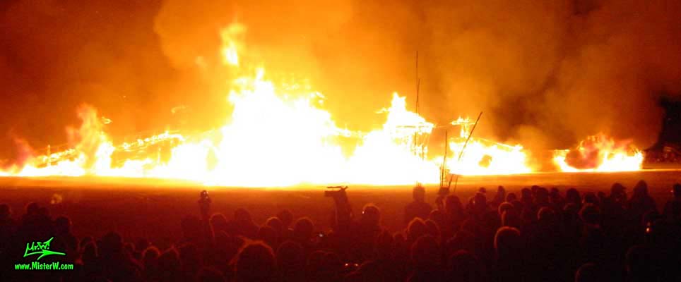 Burning Man 2004 - Photography by Mr.W.