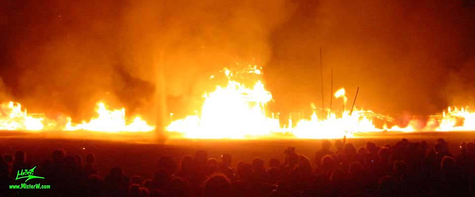 Burning Man 2004 - Photography by Mr.W.